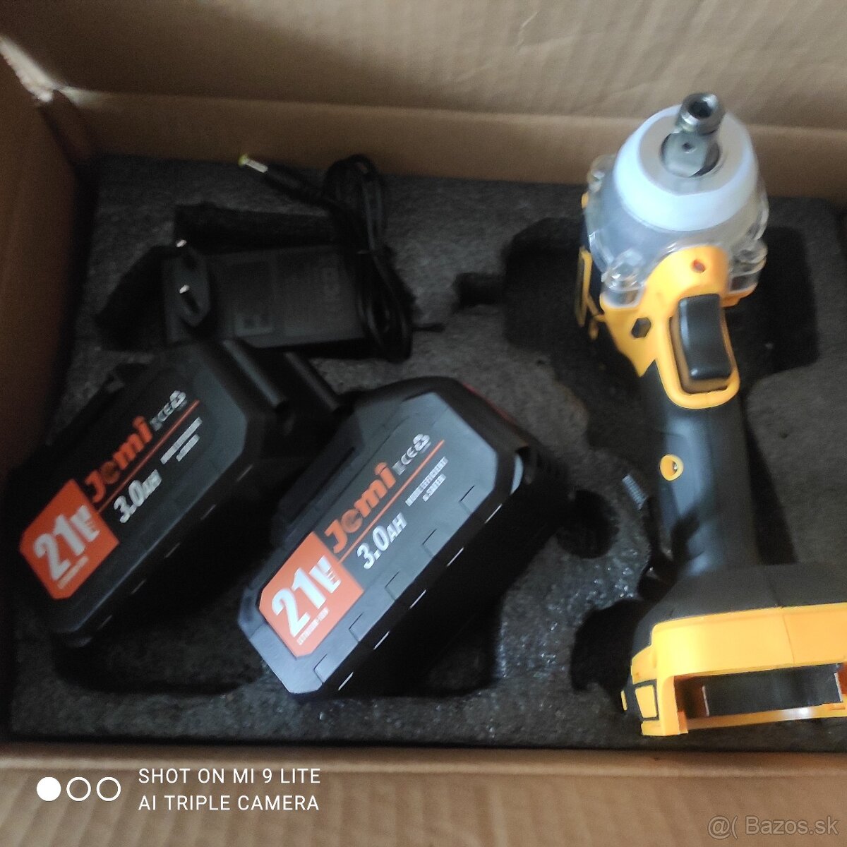 Predám nový akumulátorový rázový uťahovák - 1/2" - 2