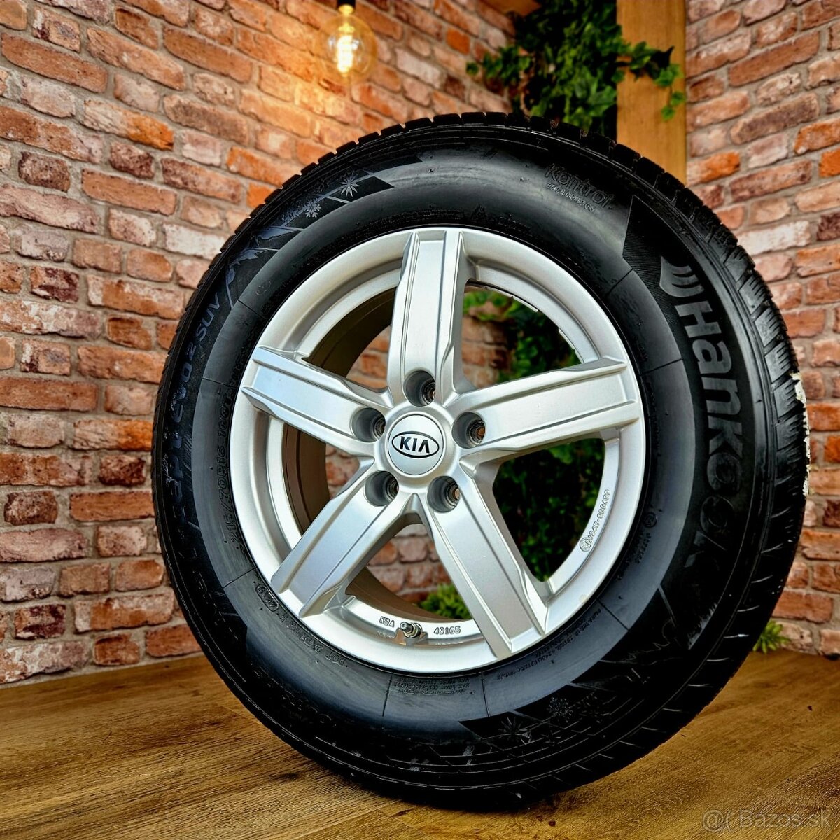R16 5x114,3 OEM KIA Sportage, Hyundai Ix35 + zimné 215/70R16 - 2