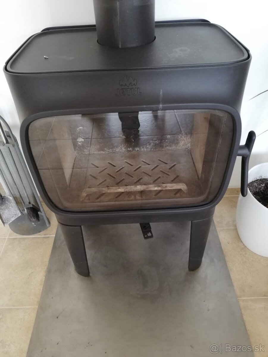 Predám JOTUL 305 R LL BP čierny lak - 2