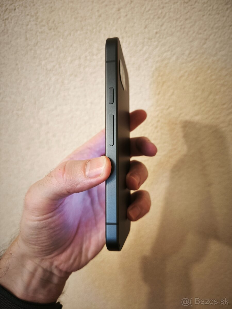 Google Pixel 9a 256 GB, záruka do 27.12.2027 - 2