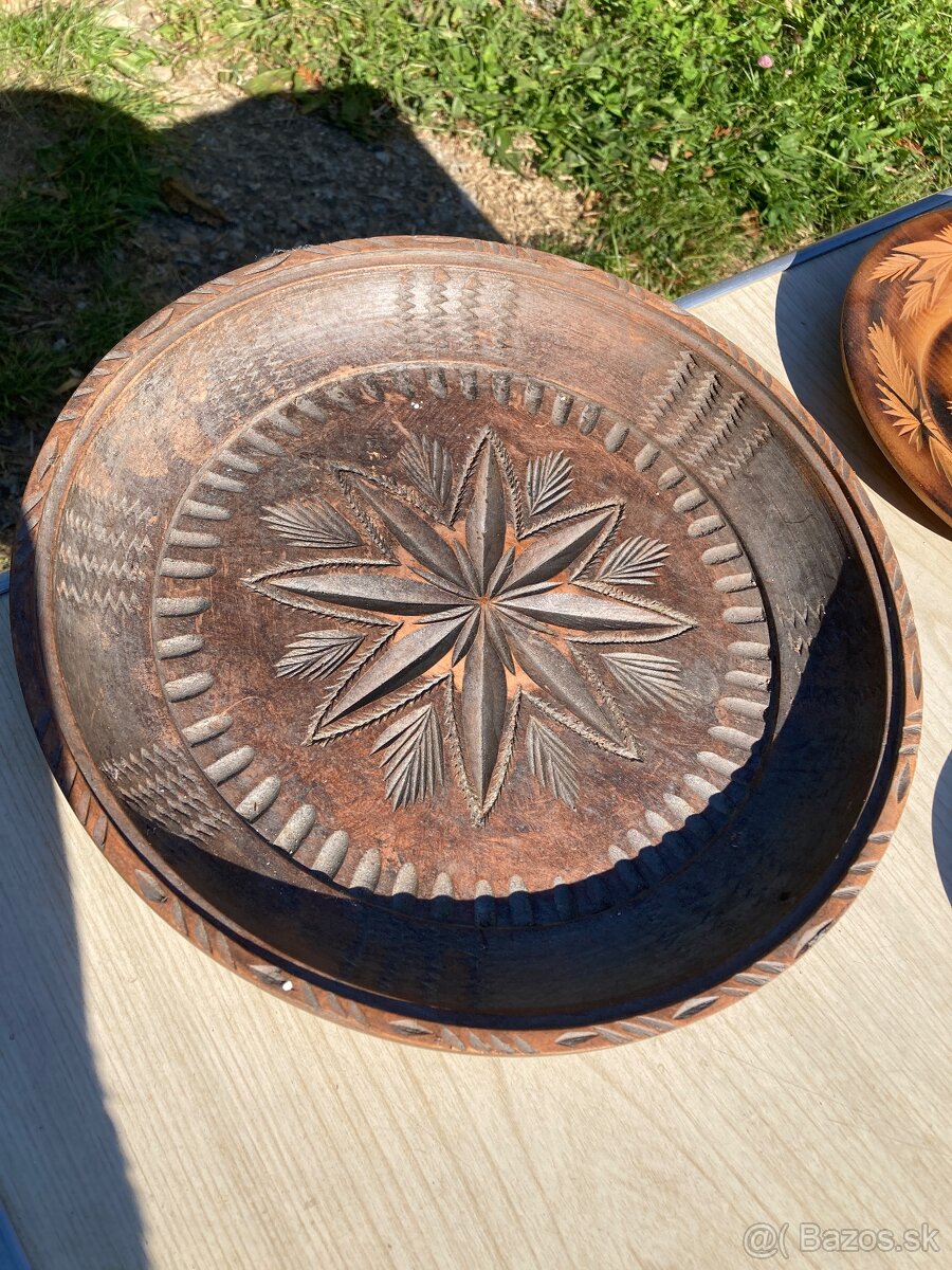 ručne vyrezávaná drevená misa - 2