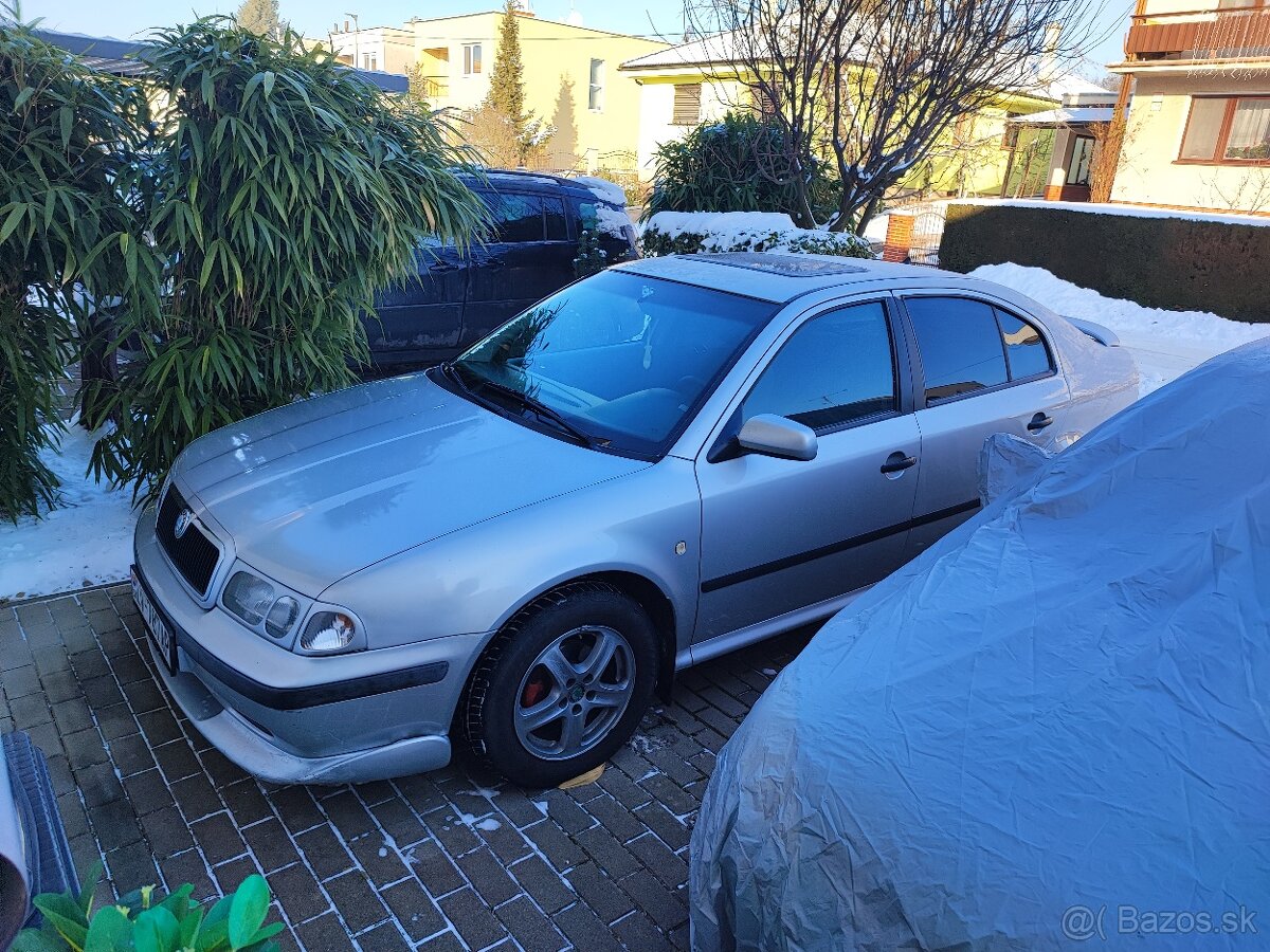 Škoda Octavia 1.6i - 2