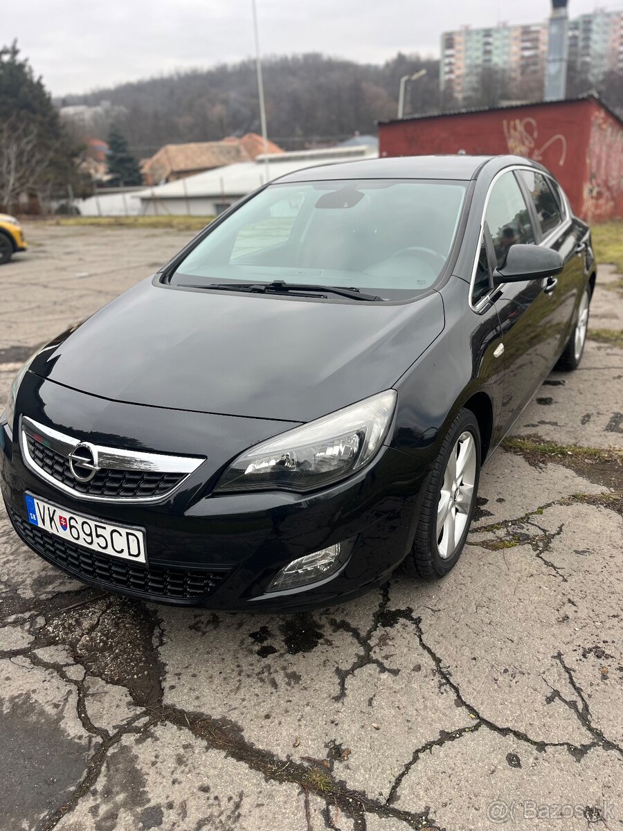OPEL ASTRA 1.4 TURBO 103KW - 2