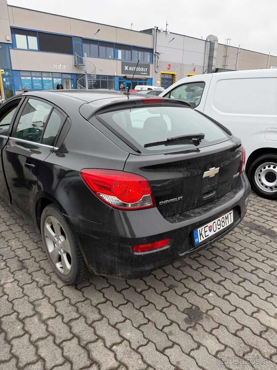 Chevrolet Cruze - 2