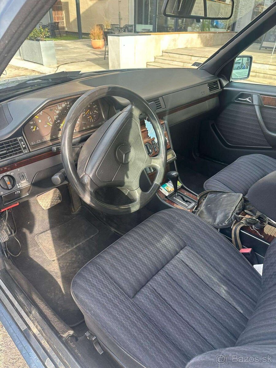 Mercedes W124 300D - 2