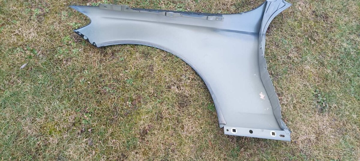 PREDNY BLATNIK MERCEDES - 2