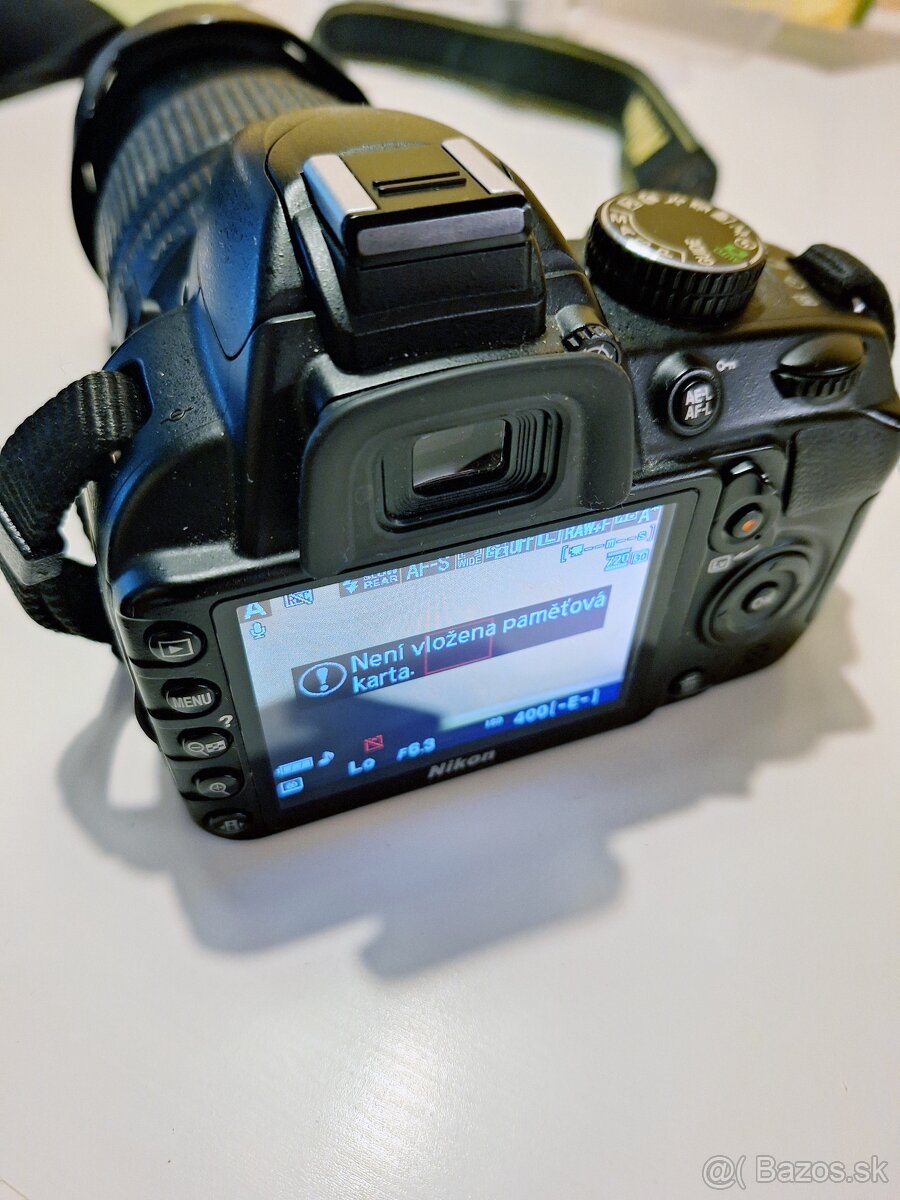 Nikon D3100 - 2