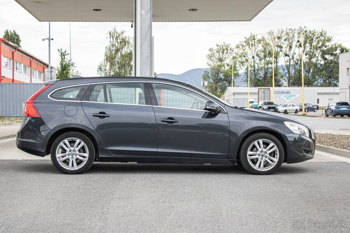 Volvo V60 D2 A/T - 2
