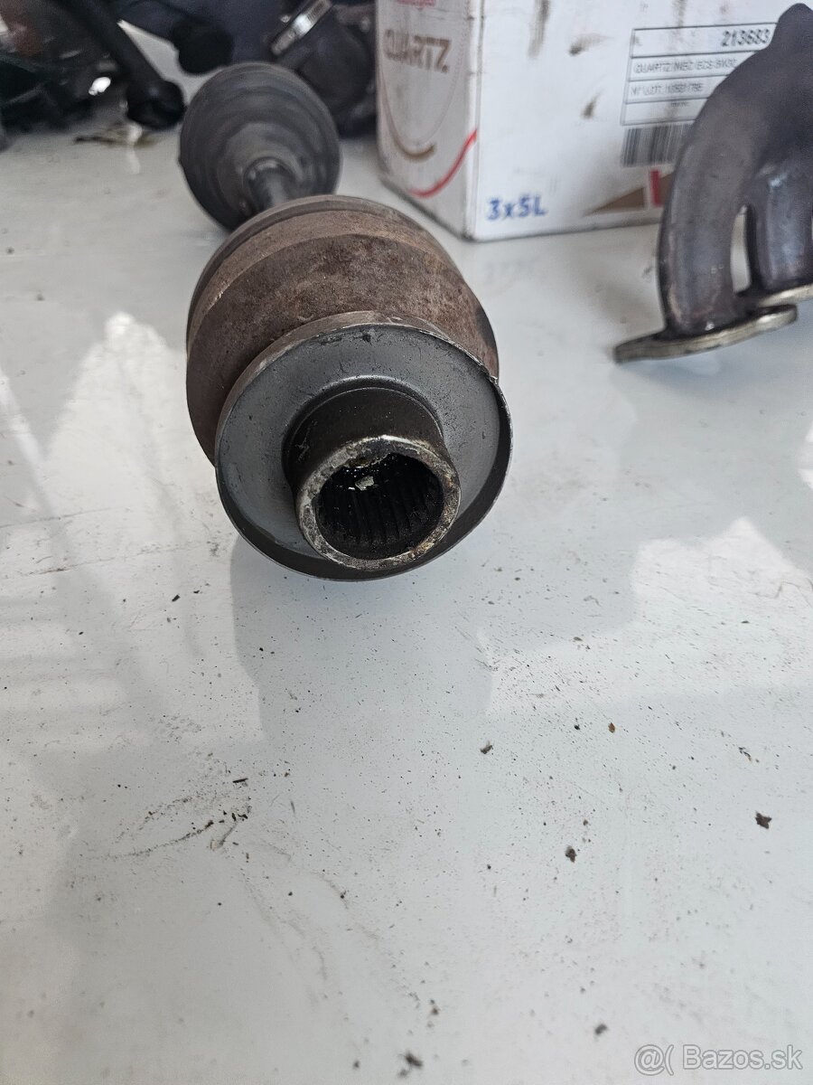 Poloos VW T5 2,5tdi - 2