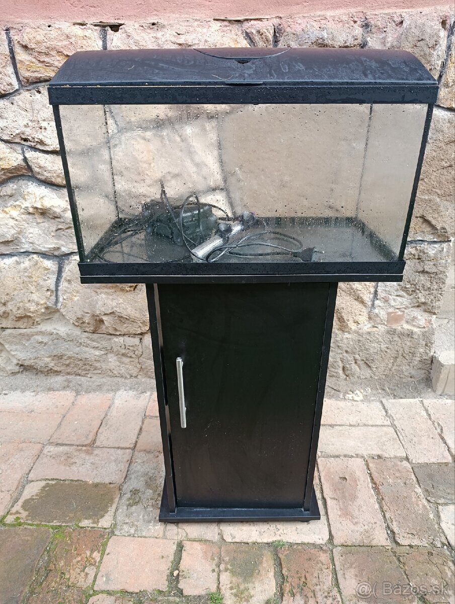 Predám akvárium Juwel - 2