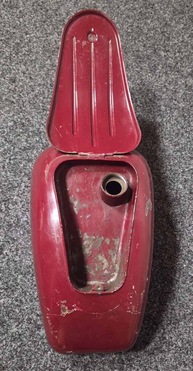 Nádrž Manet 90 - 2