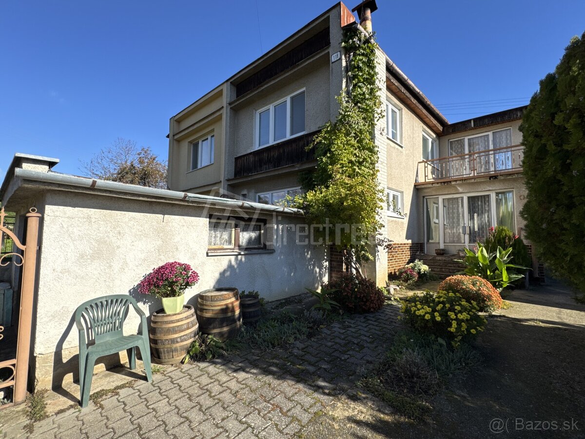 Priestranný rodinný dom s veľkým pozemkom v obci Bojn… - 2