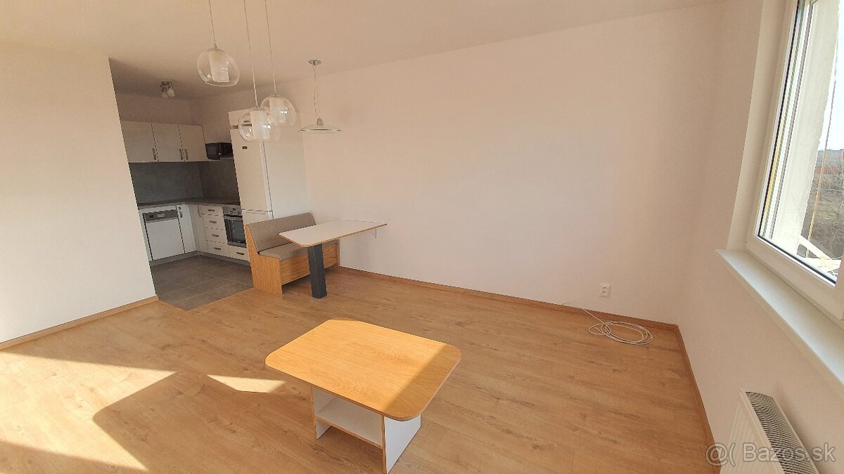 prerobený 2 izbový byt prenájom - 2