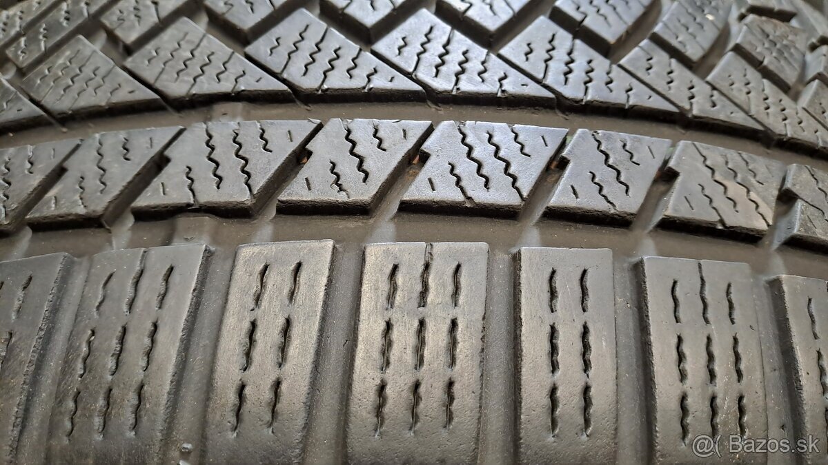 Predám 3ks jazdené zimné 235/55r18-100H Continental - 2