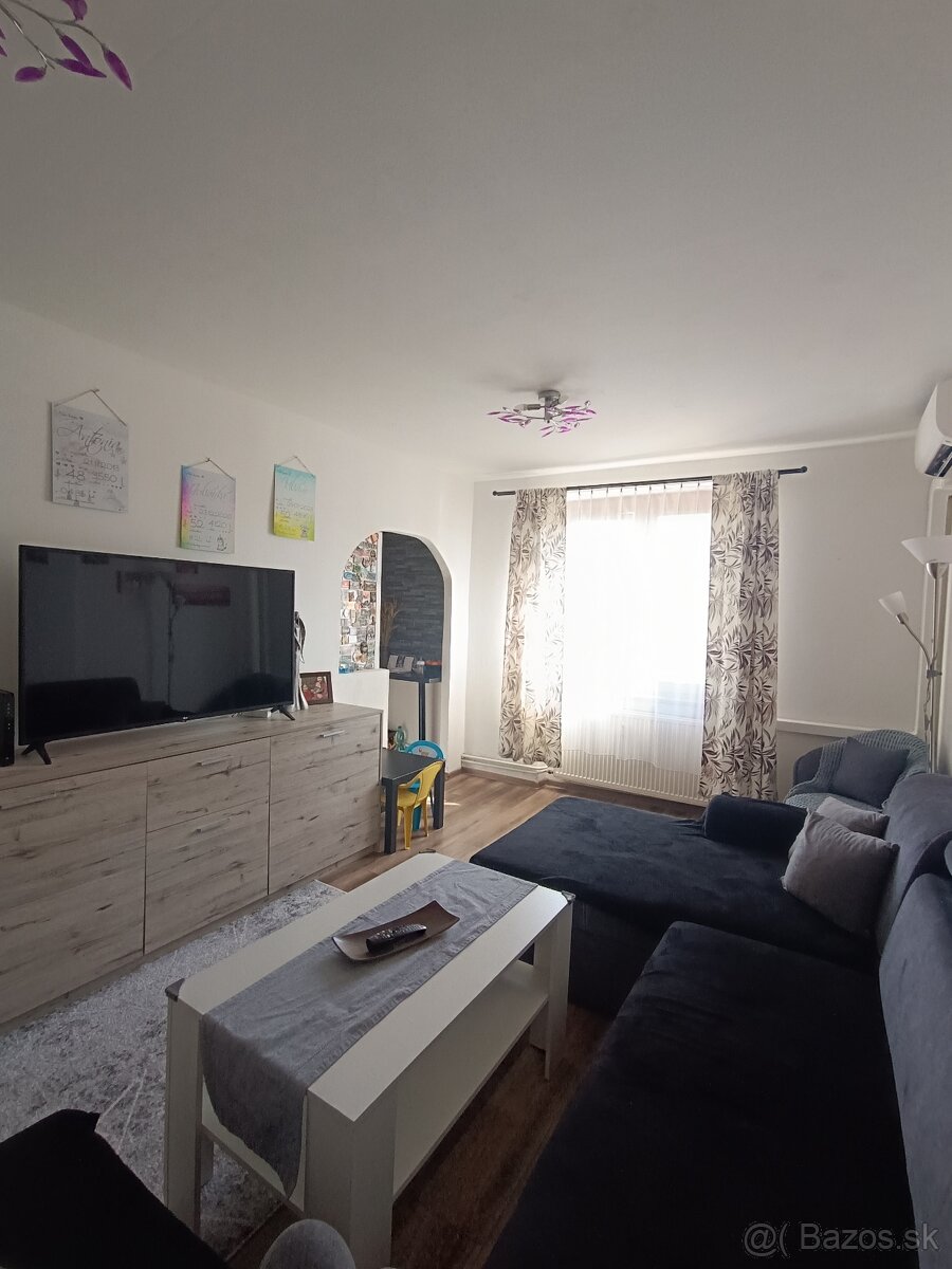 ZNÍŽENÁ CENA 3 izbový byt - Prof. Hlaváča Michalovce - 2