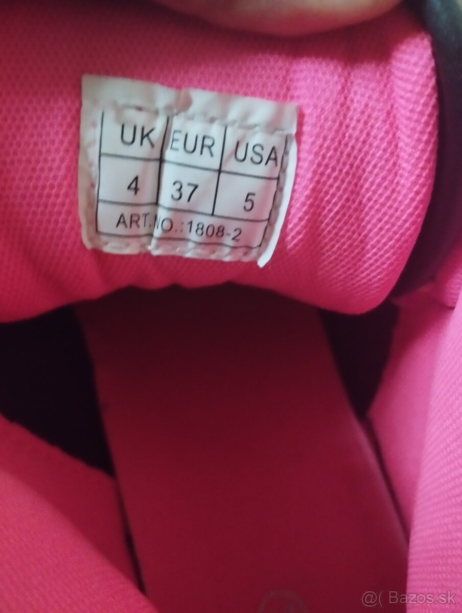 Čisto nové tenisky - 2