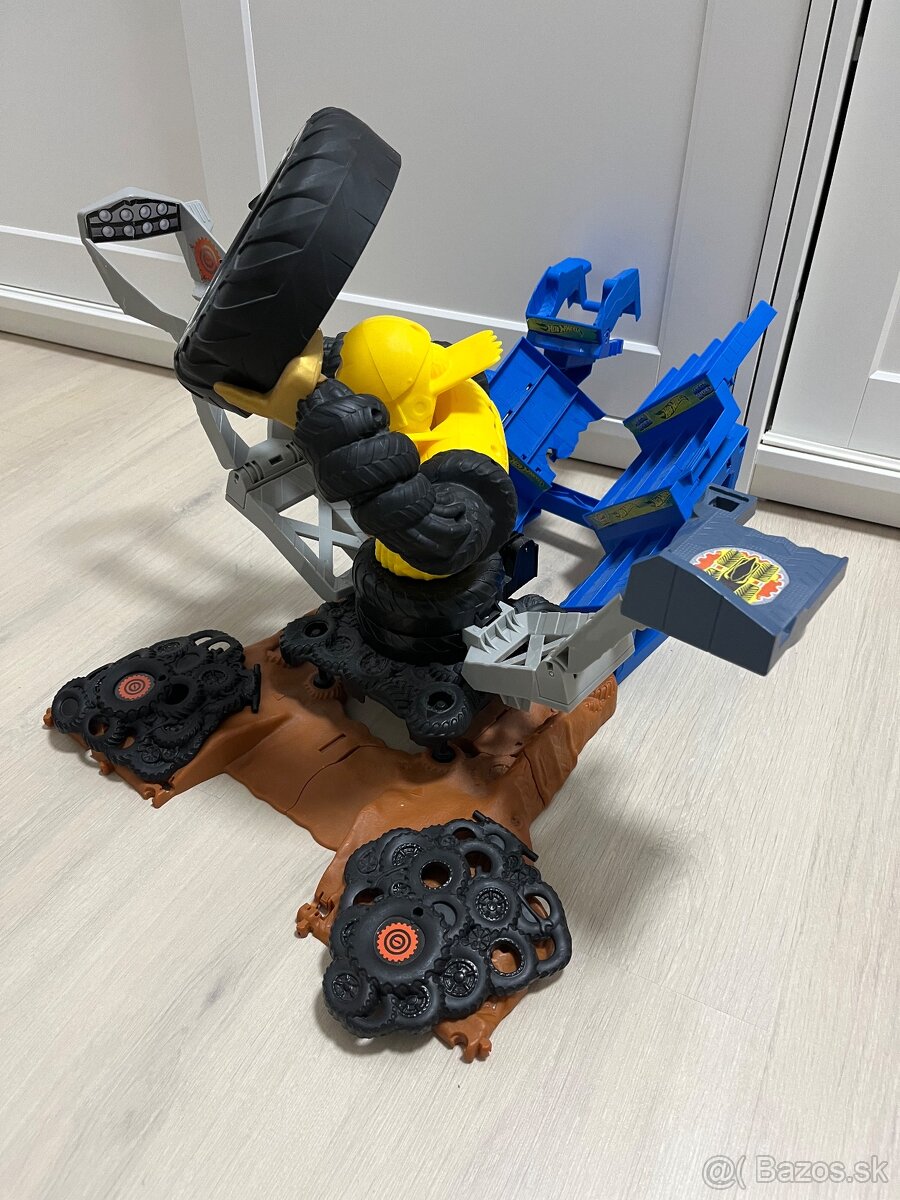 Hotwheels monstertruck gorila - 2