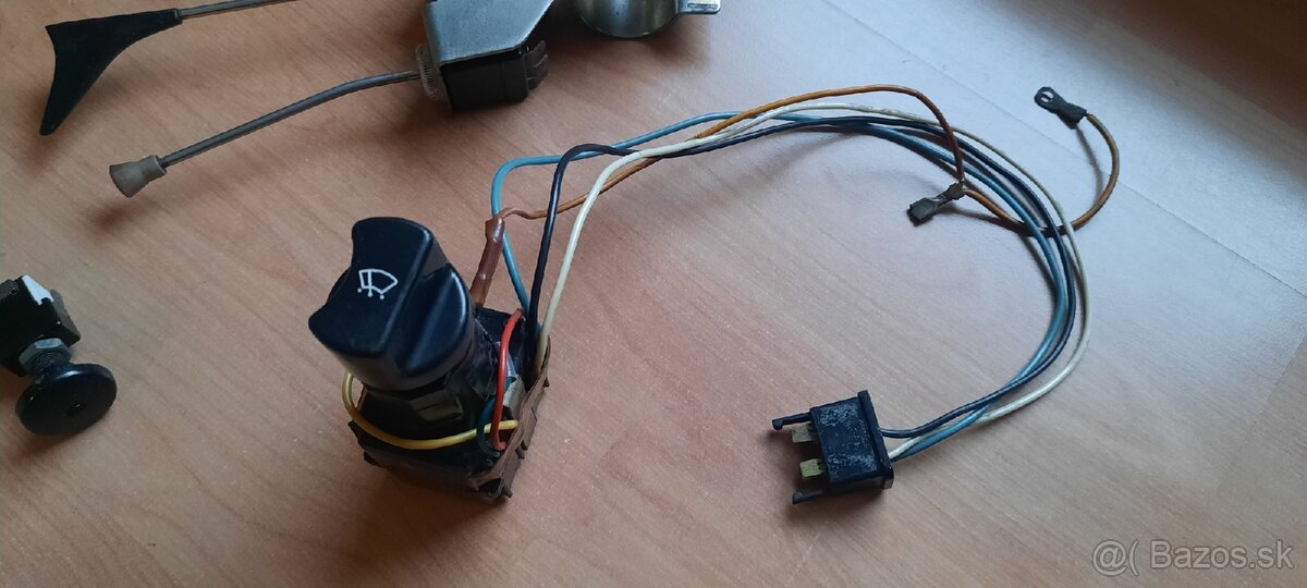 Vypínače škoda avia - 2