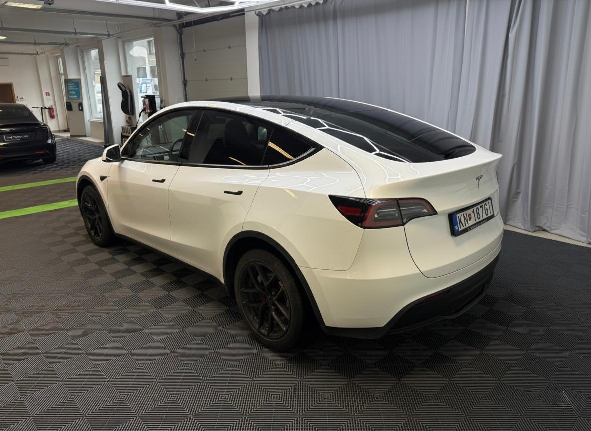Tesla Model Y Long Range 2023 – Ivy - 2