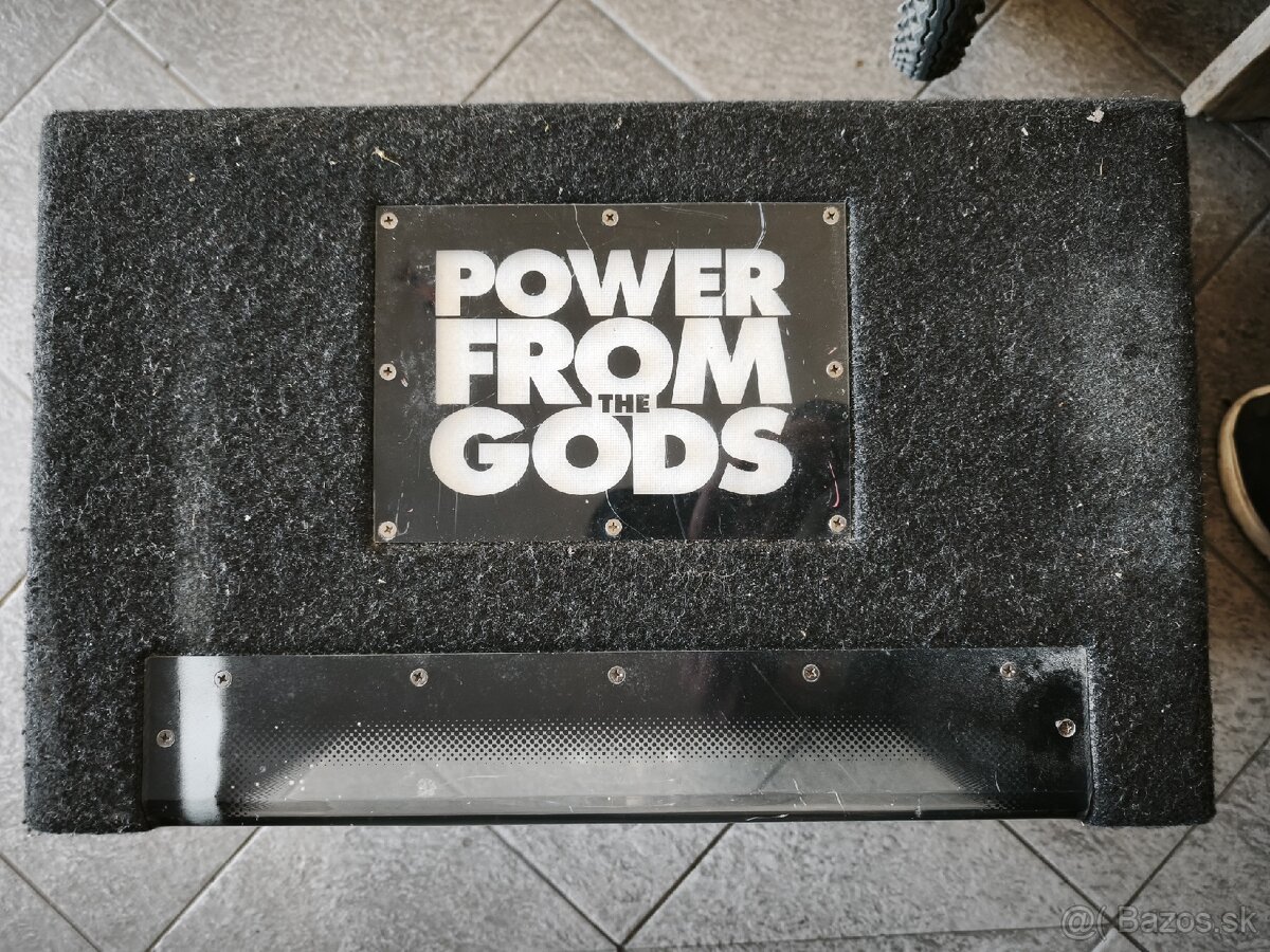 Predám Subwoofer do auta so zosilovacom - 2