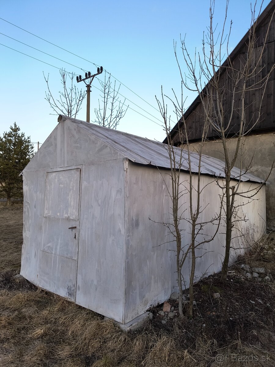 Stavebná buda na náradie - 2