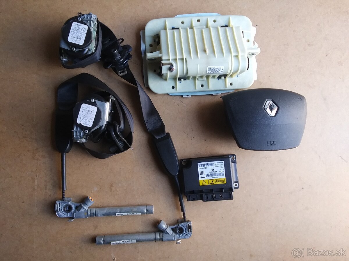 Megan 3 Palubovka,Airbagy,Pasy,Elektrony 16'stahovanie okie - 2