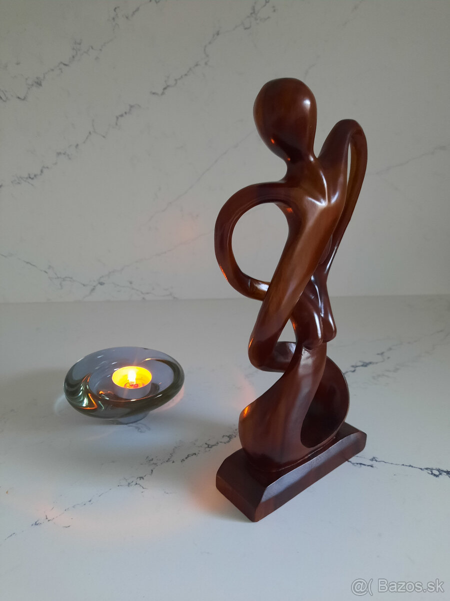 """ABSTRAKTNY EXOTICKY MINIMALIZMUS - 2