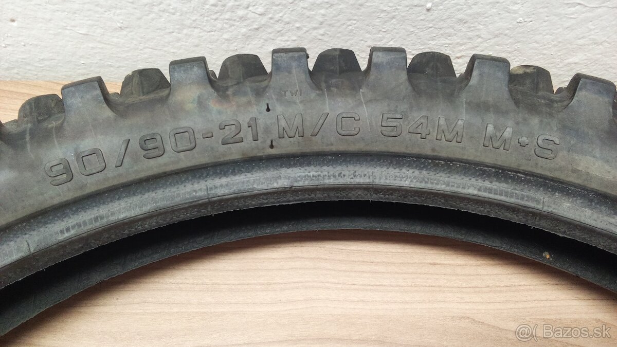 Metzeler pneumatiky 90/90/21 4ks