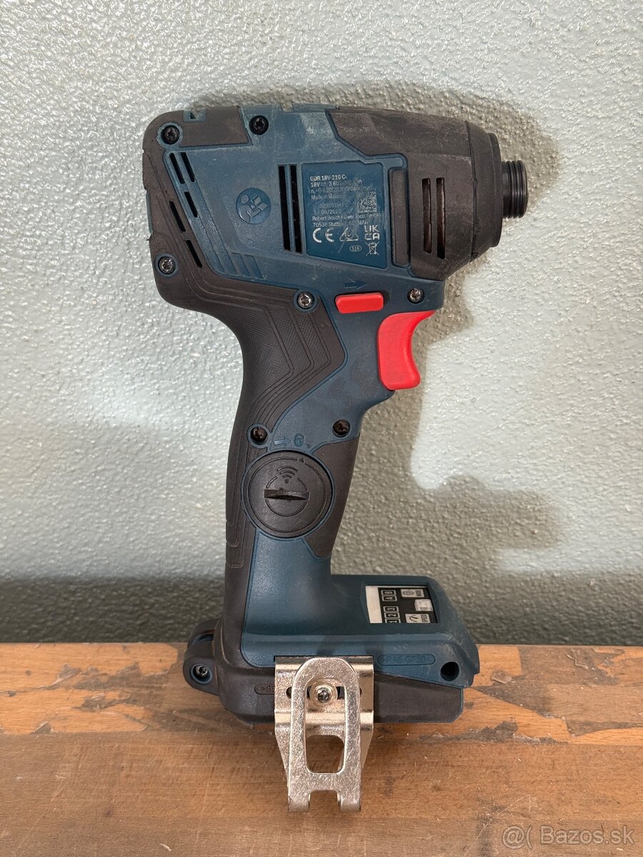 AKU razovy uťahovák Bosch - 2