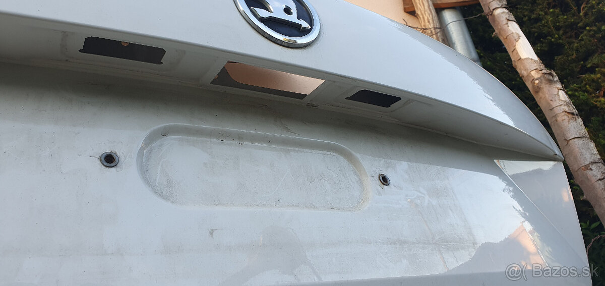 Zadná kapota kufor Škoda Octavia III 3 5E COMBI - 2