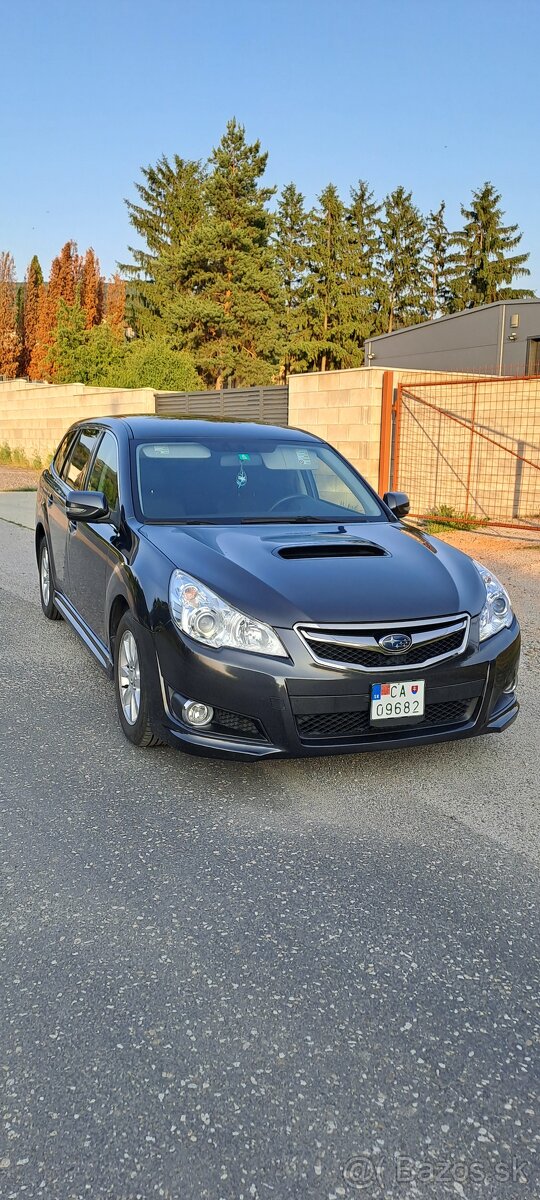 Subaru Legacy 2.0i AWD - 2