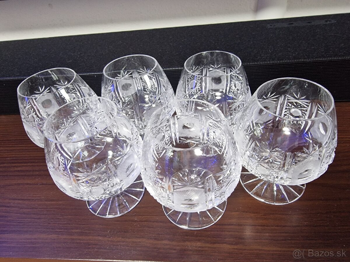 6 bohato zdobených kryštáľových pohárov - 2