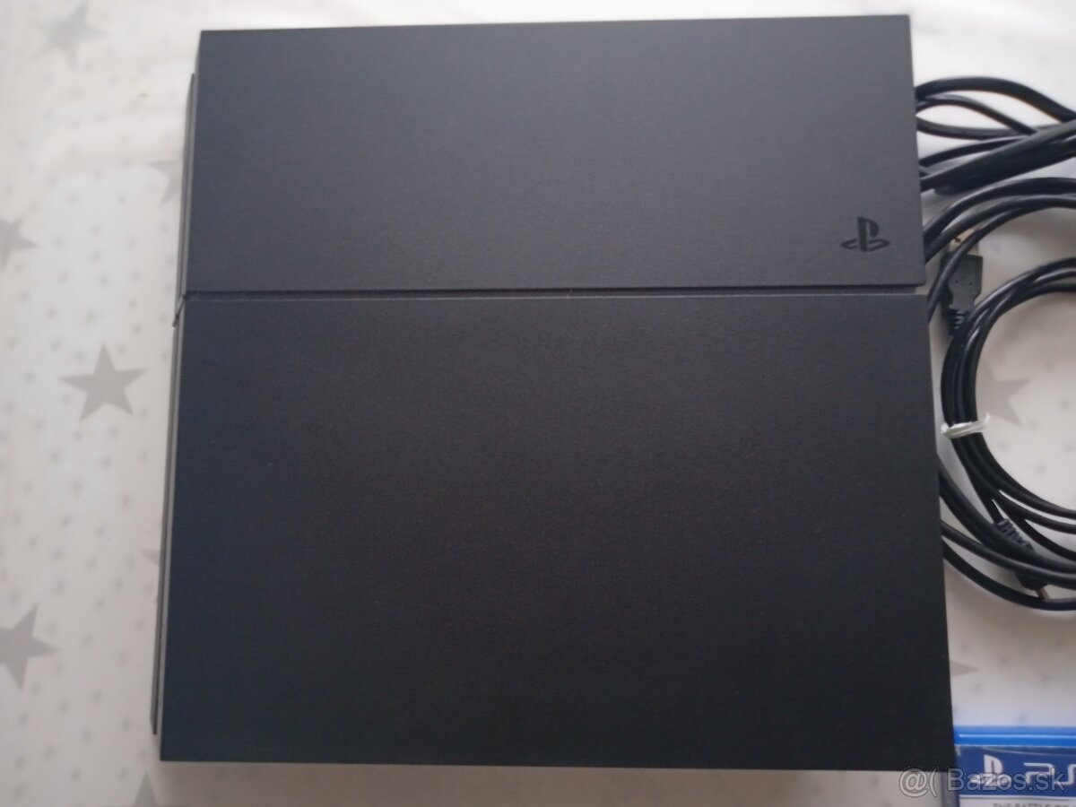 Playstation 4 1TB + hry - 2