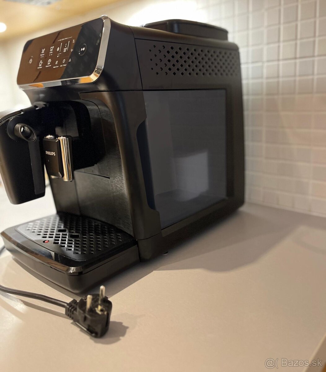 Predám automatický kávovar Philips LatteGo 2230/10. - 2