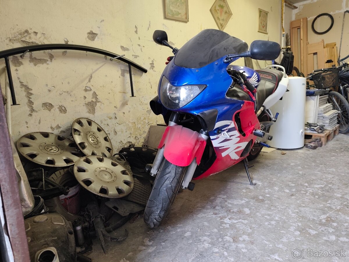 Honda CBR 600f - 2