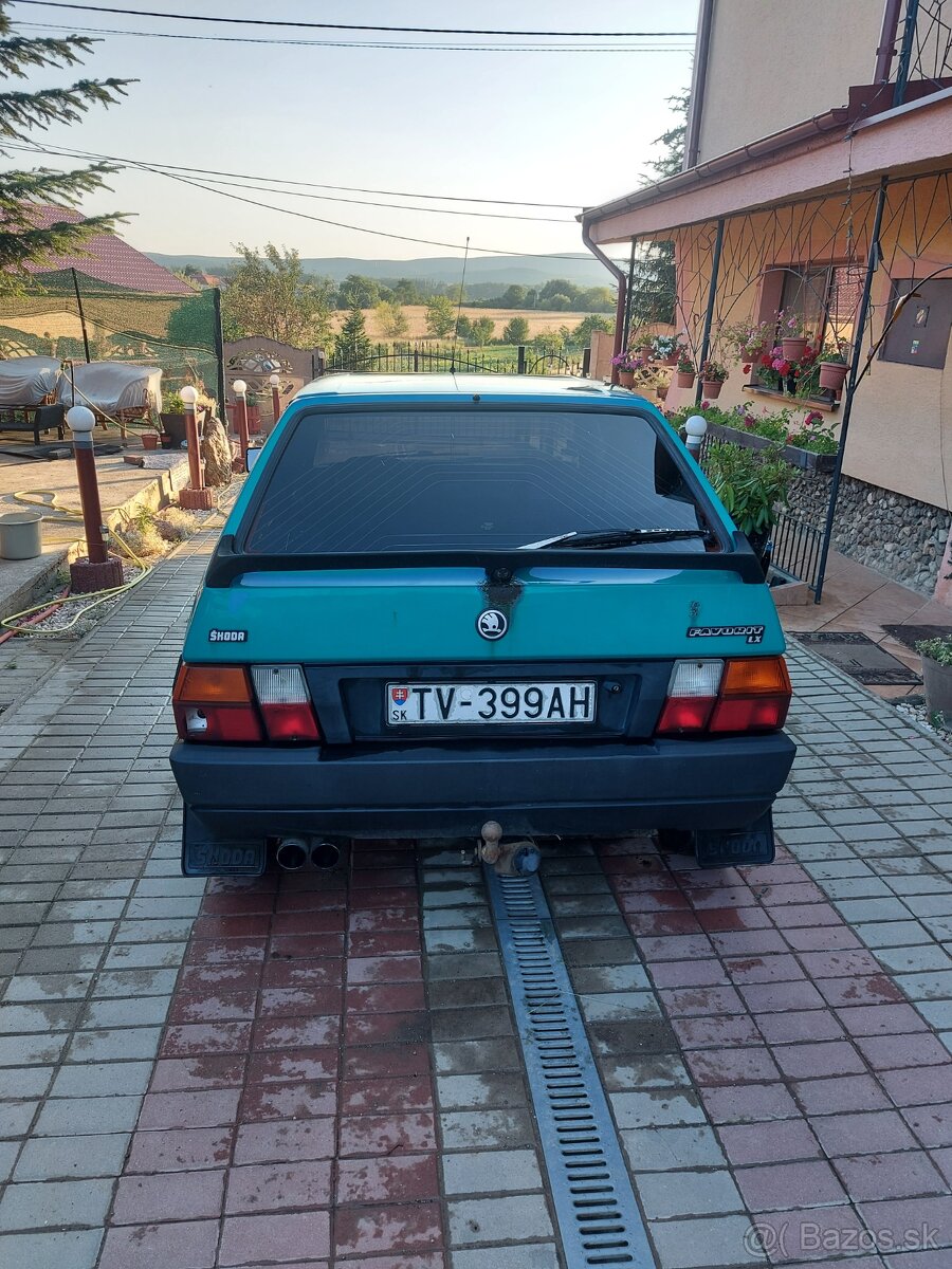 Skoda favorit 1.3spi - 2