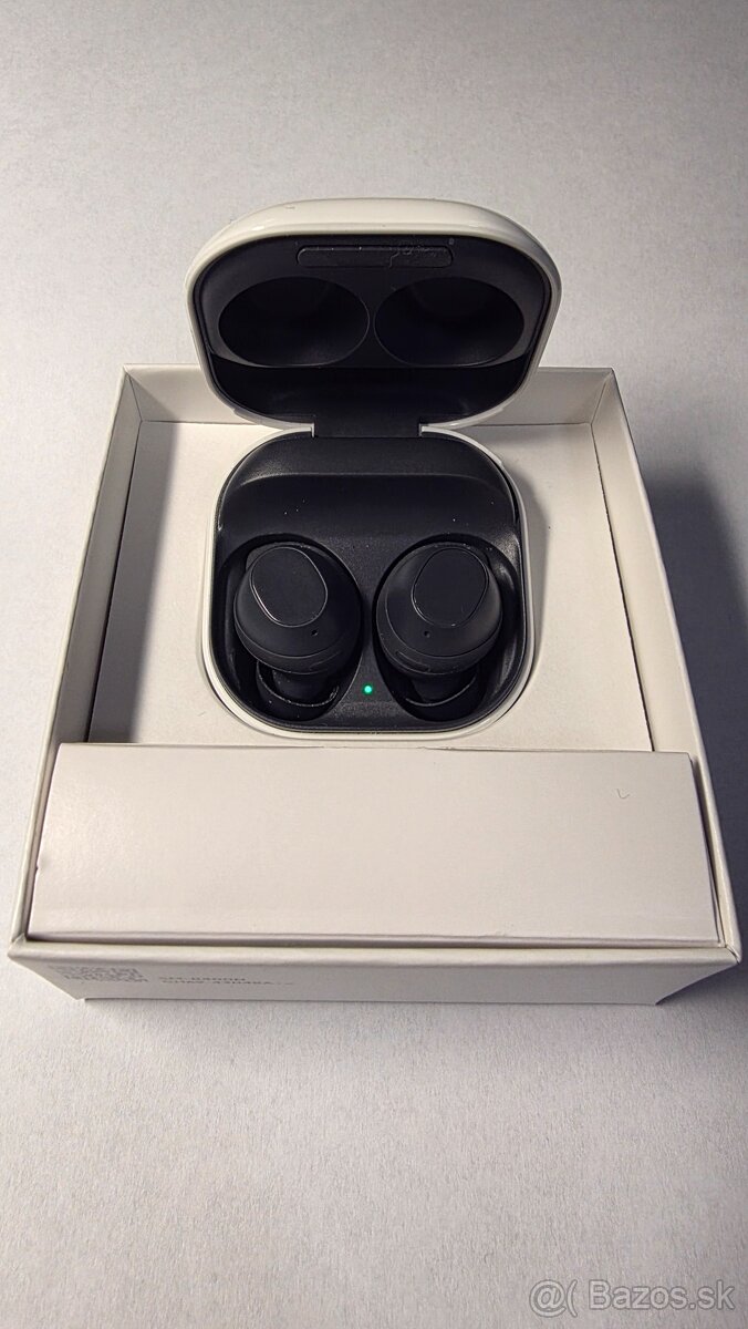 Samsung Galaxy Buds FE grafitové - 2