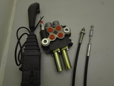 Joystick a hydraulický rozvádzač k nemu - 2