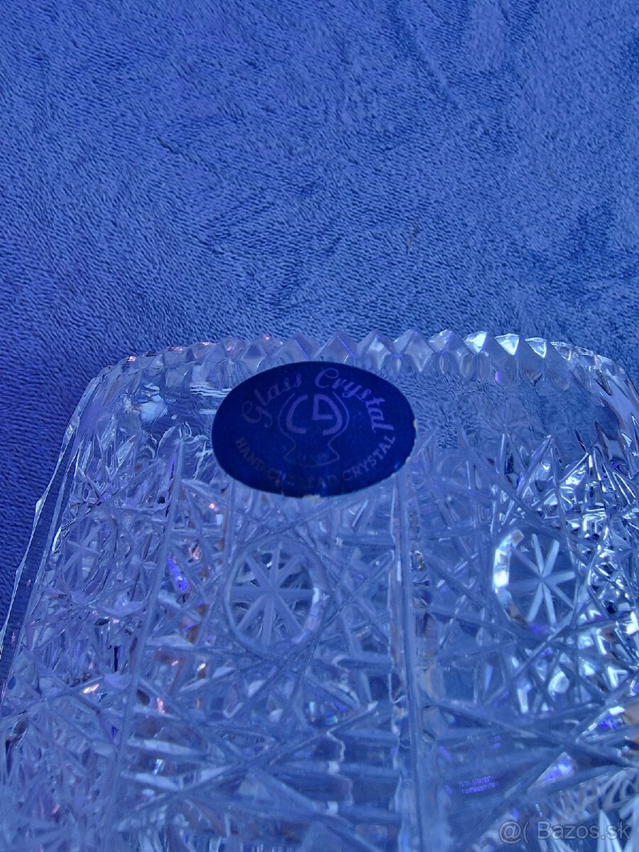 Bohato zdobené váza - 2