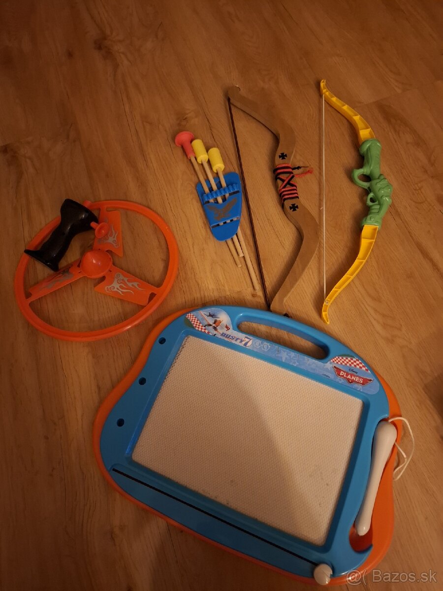 Darujem krabicu hračiek - 2