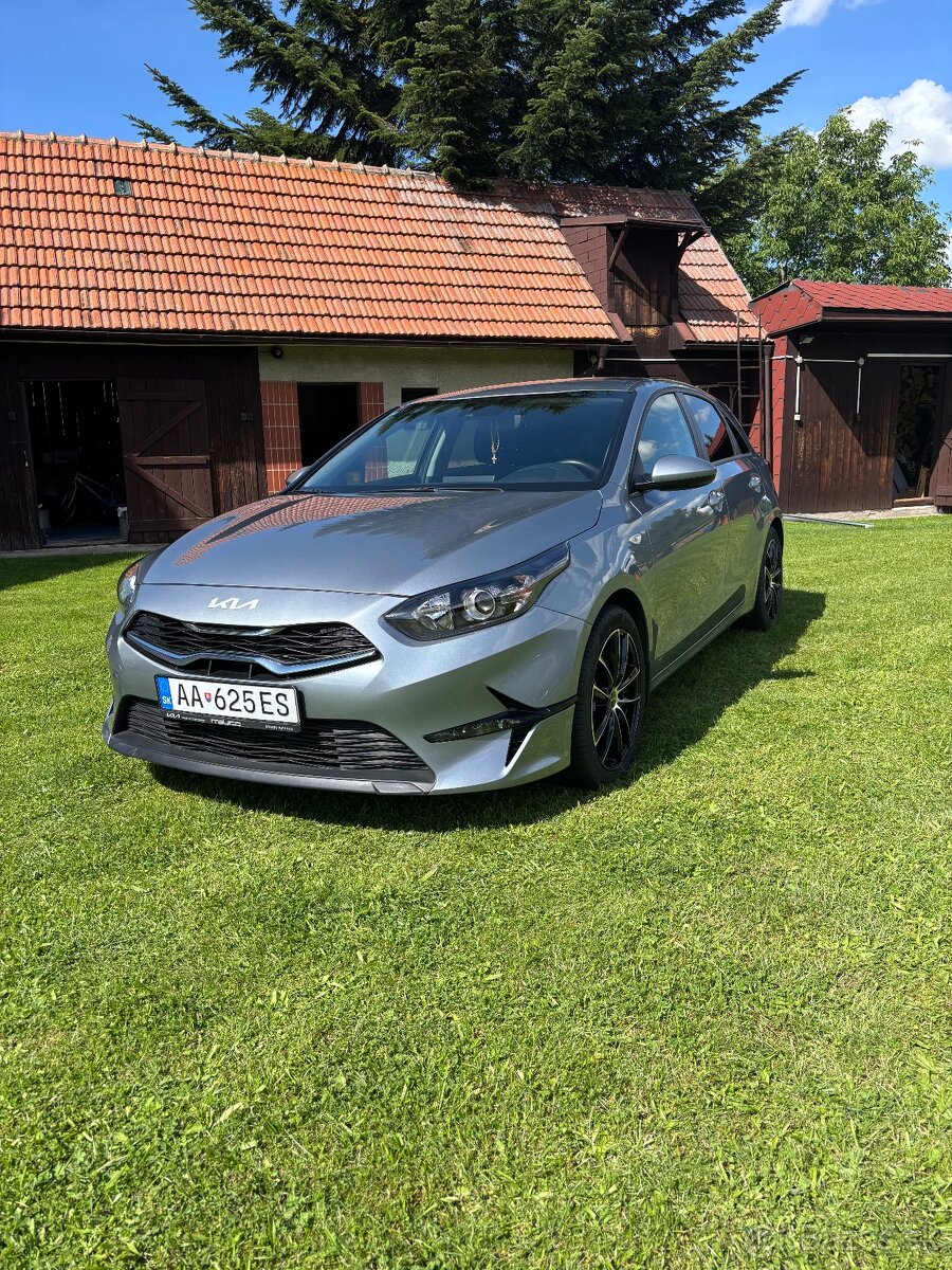 KIA CEED 1.5 T-GDI, 117,5kw...19367km - 2