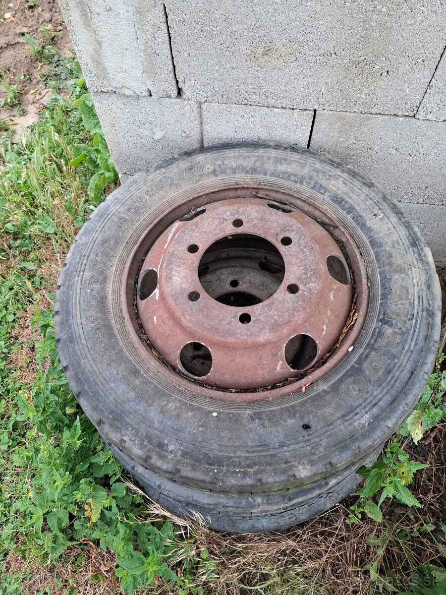 205/75R17.5 - 2