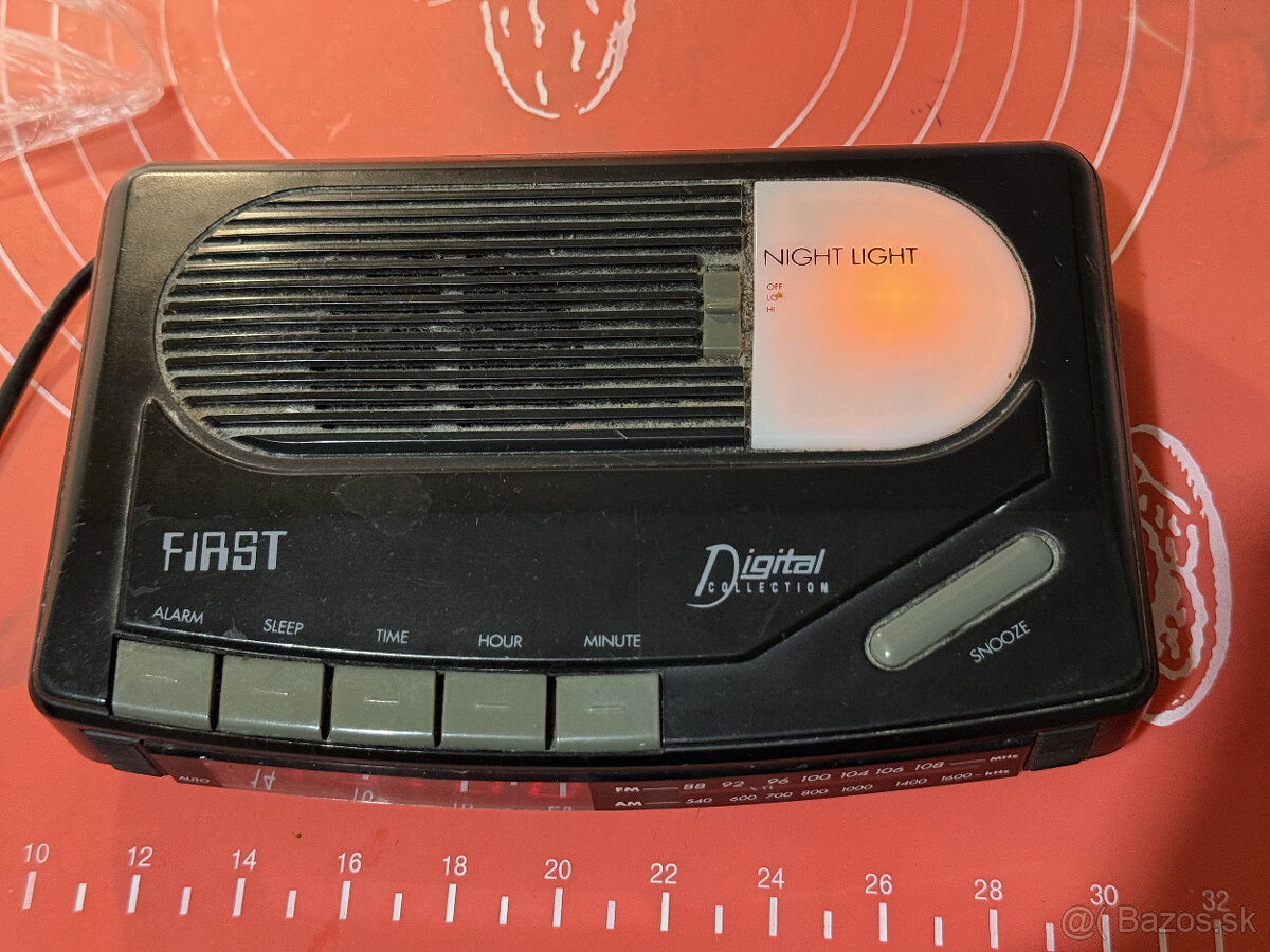 Digitálny rádiobudík Fiast - 2