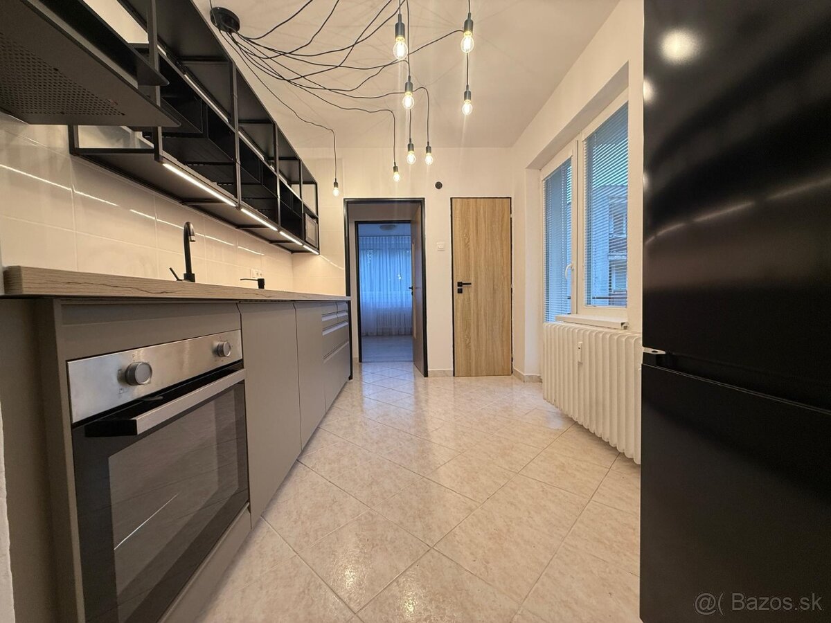 4i byt |balkón+loggia| NEZARIADENÝ | centrum Predmestská - 2