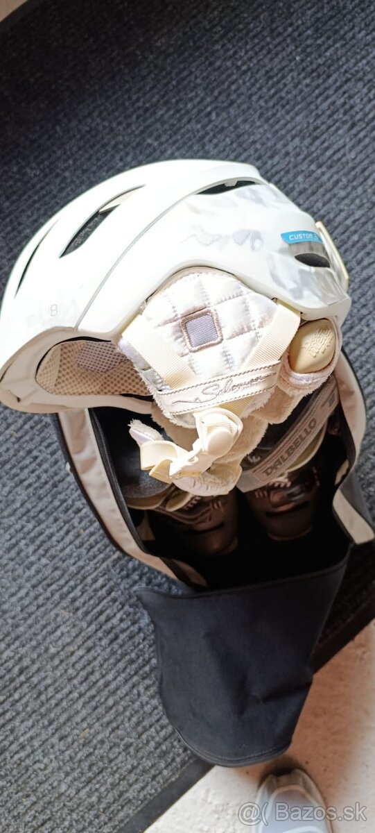 Dámsky lyžiarsky výstroj - 2