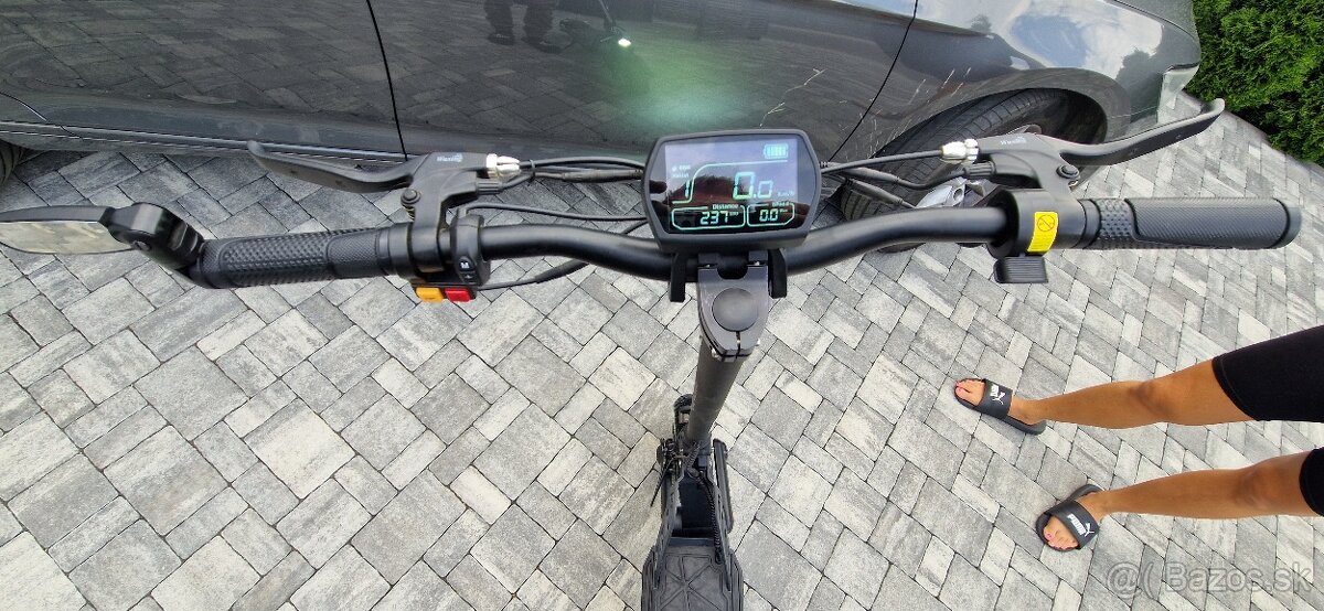 Predám elektrickú kolobežku kugoo g2 pro. - 2