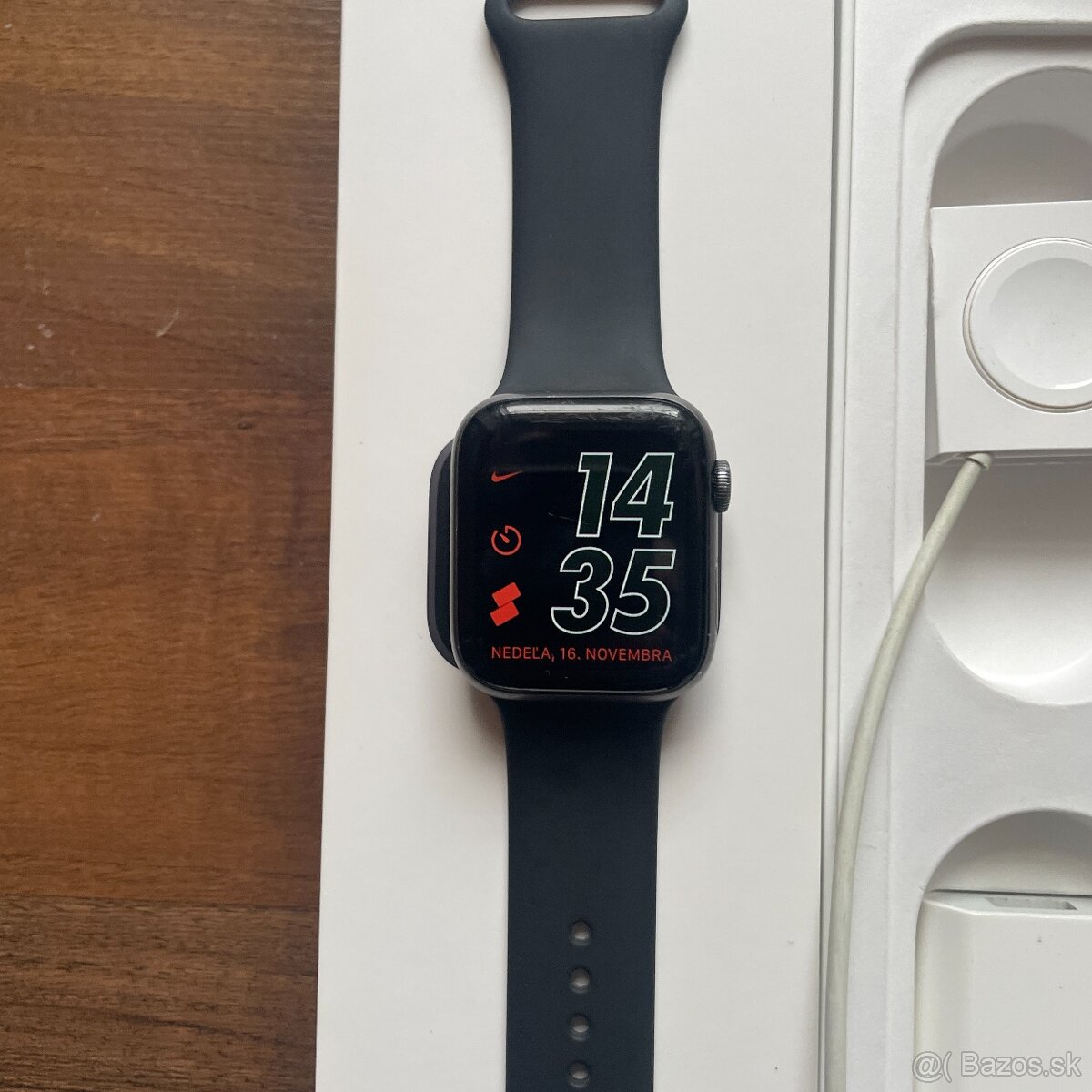 Predám Apple Watch 5 44mm - 2