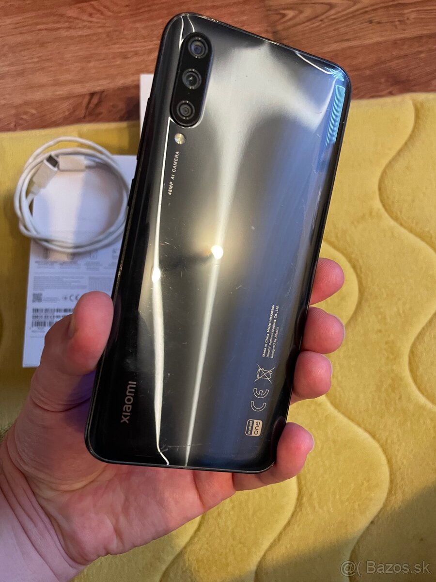 Predám Xiaomi Mi A3 - 2
