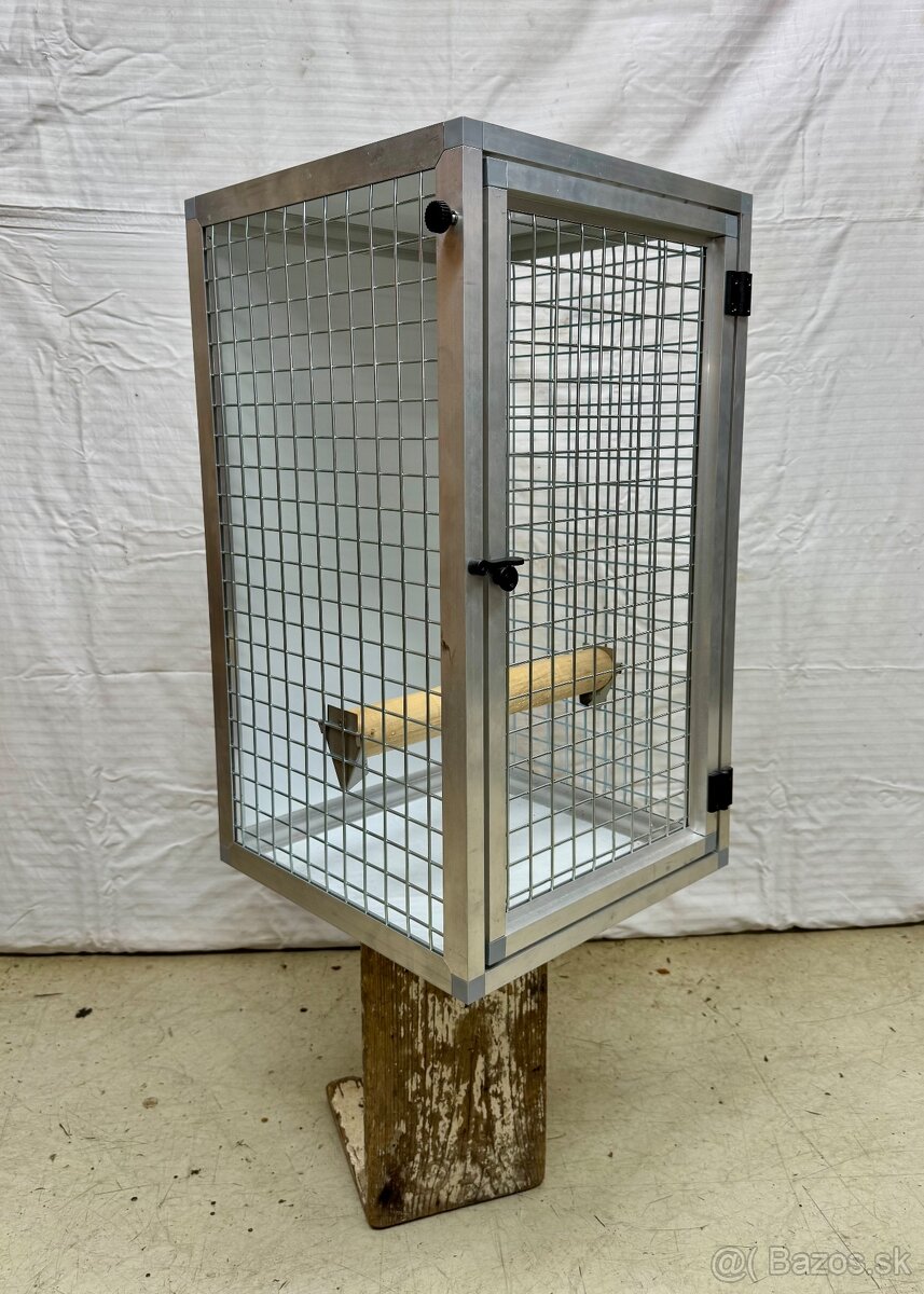 Prepravný box, stojan pre papagáje a hračky - 2