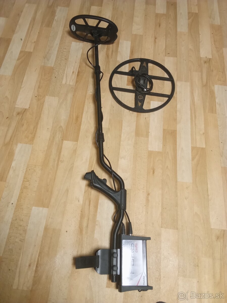 Detektor kovov Nokta fórs Core - 2